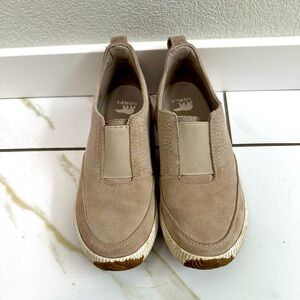 Sorel Out N About Plus Casual Slip On Sneaker - Women's Size 7.5